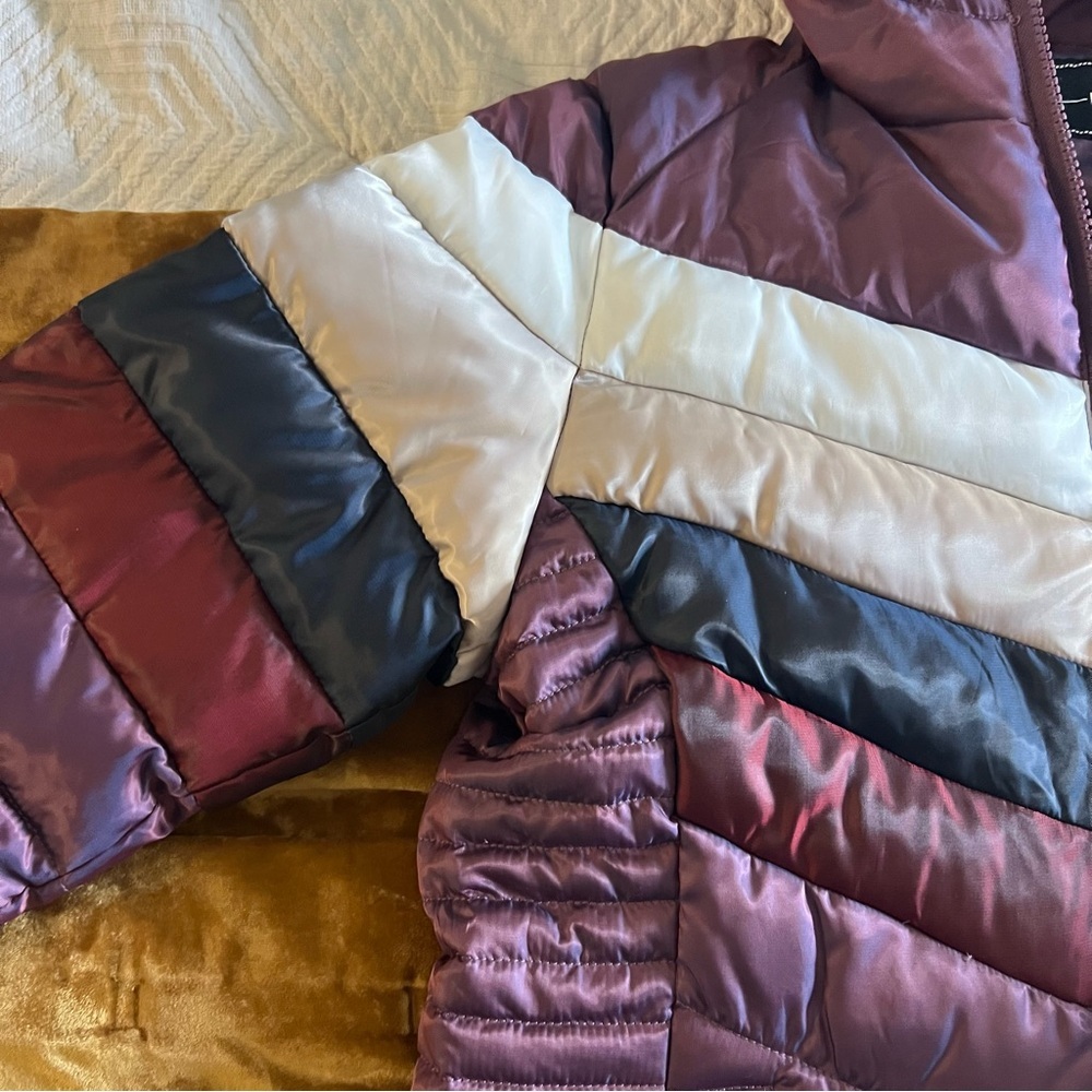 BNCI Women's Hooded Puffer Jacket in Plum with Chevron Stripes - Picture 2 of 10